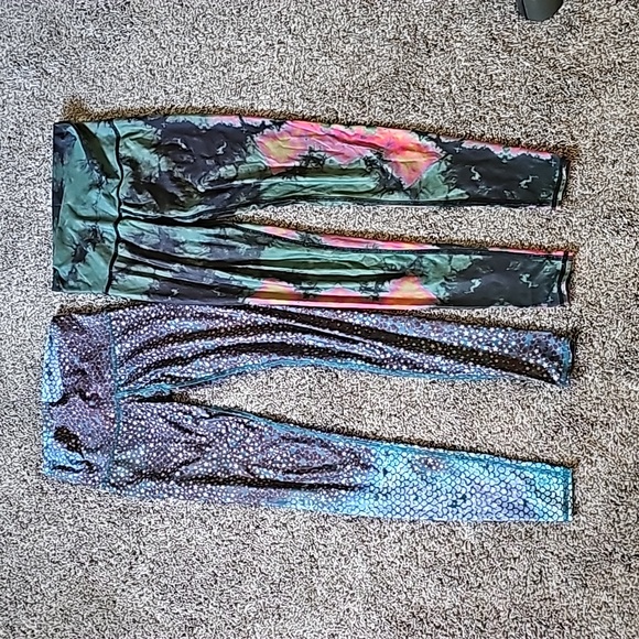 STUNNING TEEKI MERMAID AND EAGLE FEATHER LEGGINGS - Picture 2 of 9